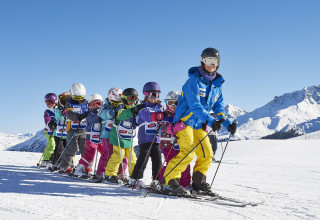 Skischule 1 Arosa TourismusNina Mattli  s