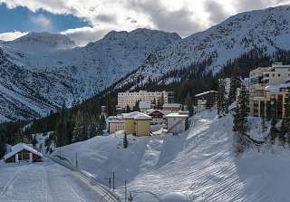 SUNSTAR Hotel Arosa dans un paysage hivernal