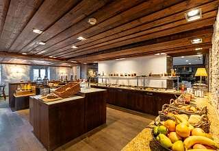 Sunstar Swiss Hotel Collection Arosa Fruehstueck 14